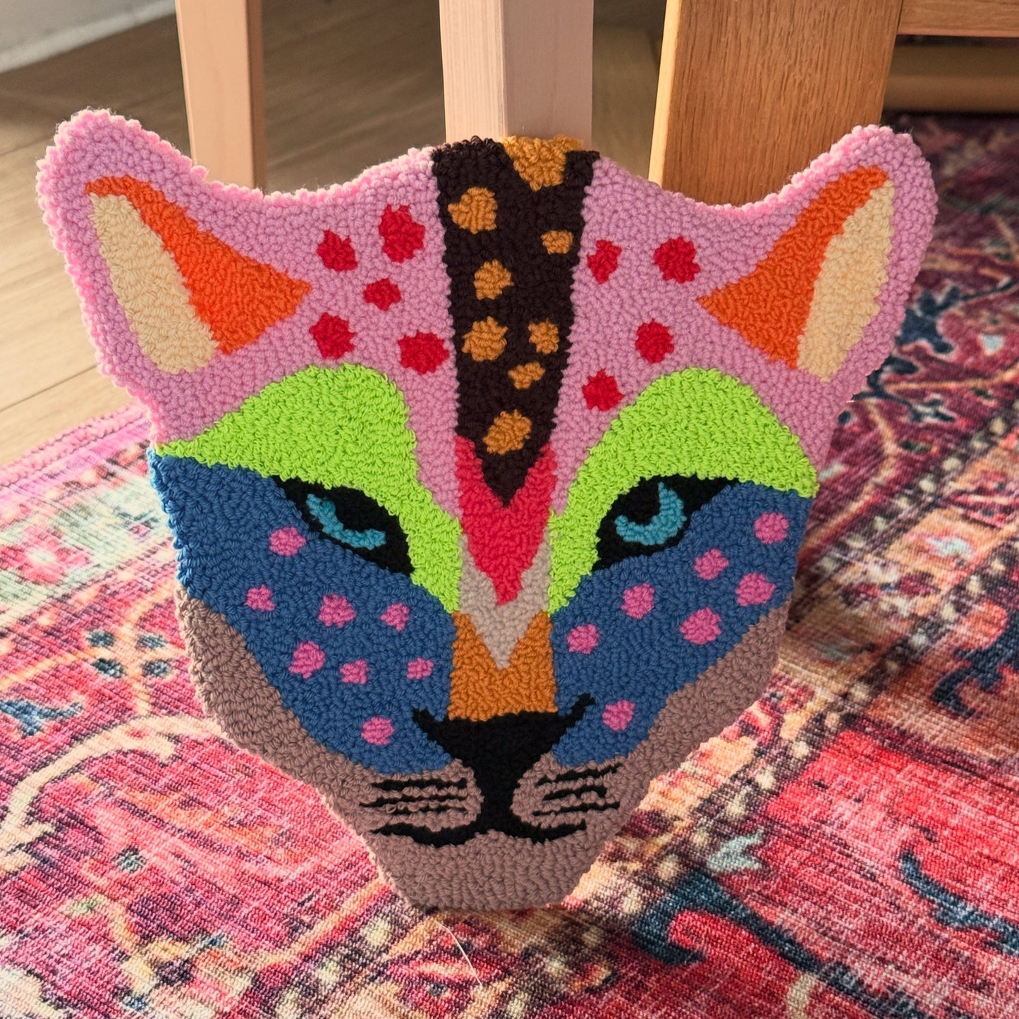 Vibrant Tiger Head Wall Decor