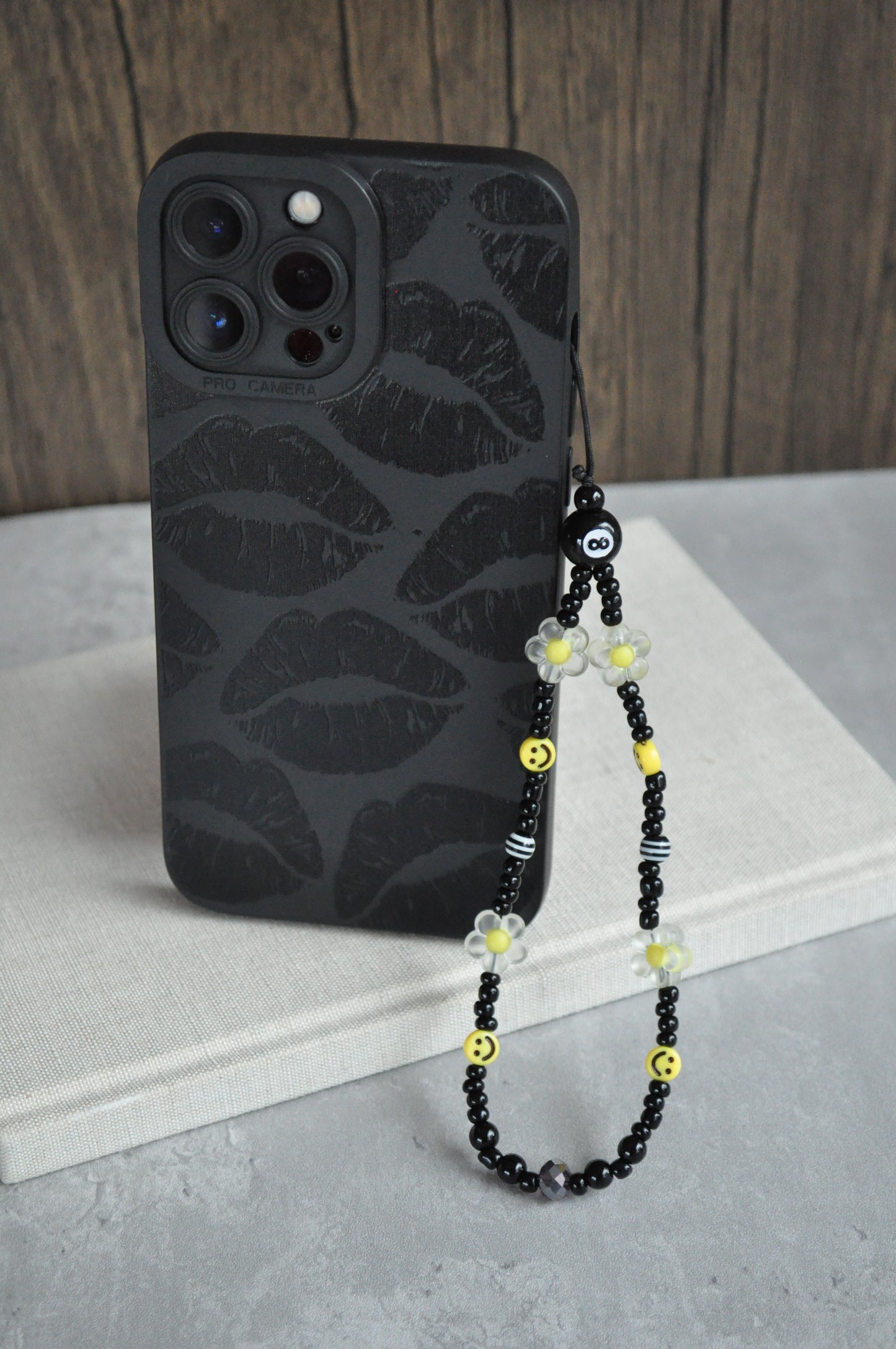 Daisy Magic Ball Phone Charm