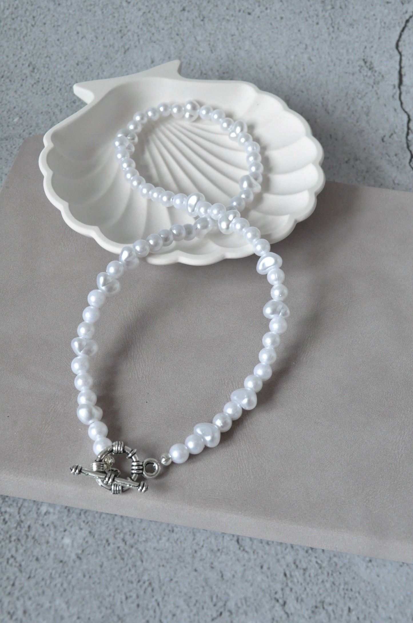 Chic Pearl Toggle Necklace