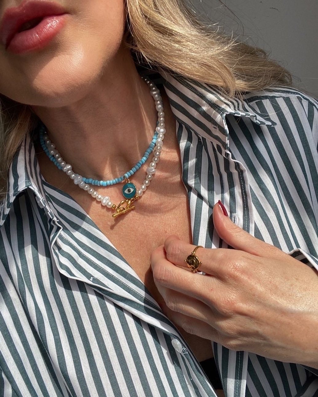 Chic Pearl Toggle Necklace