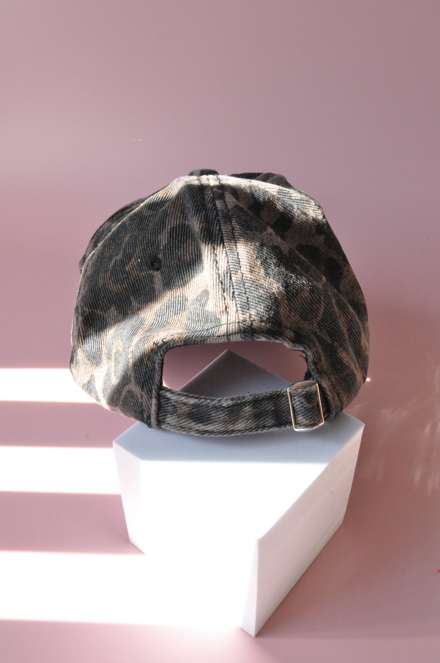 Find Me Eyes Leopard Cap