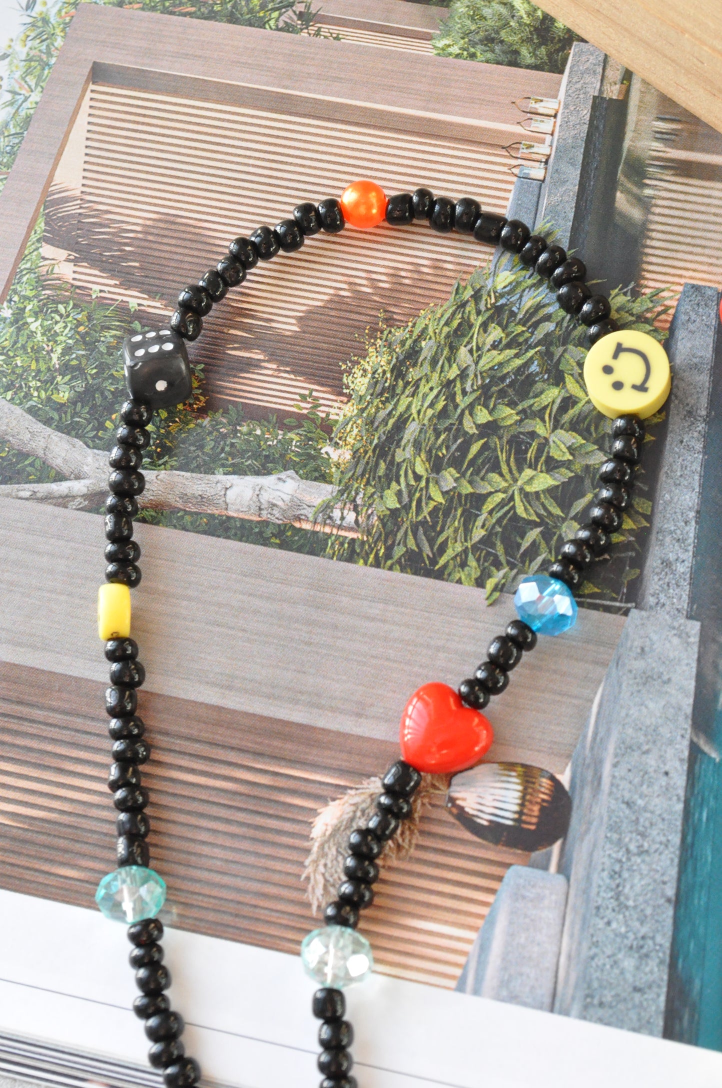 Cheerful Smiley Glasses Chain