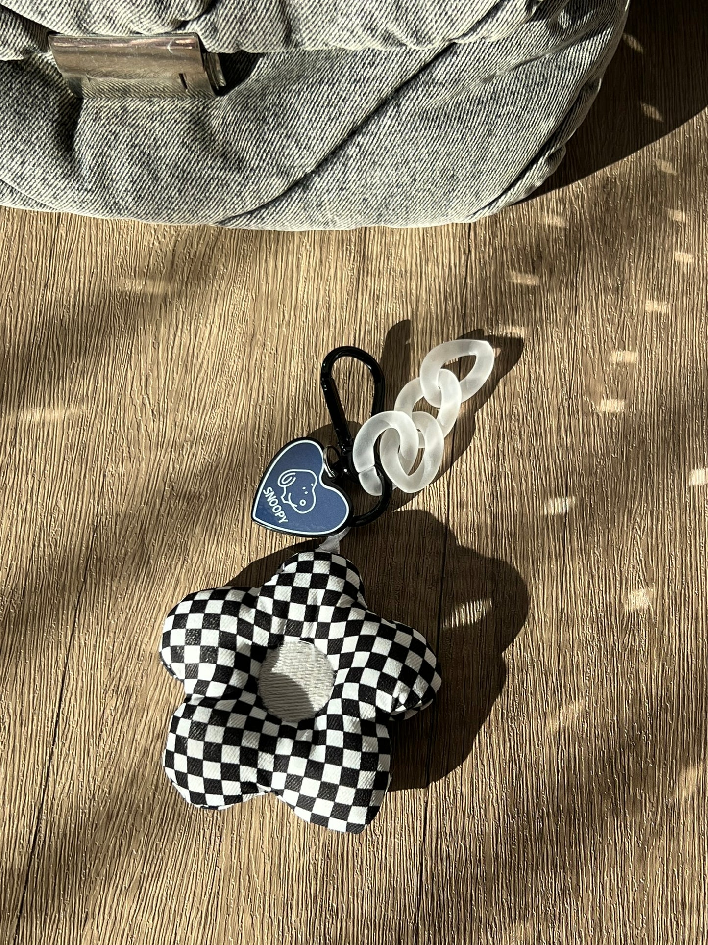 Pastel  Checkered Daisy Keychain & School Bag Tag