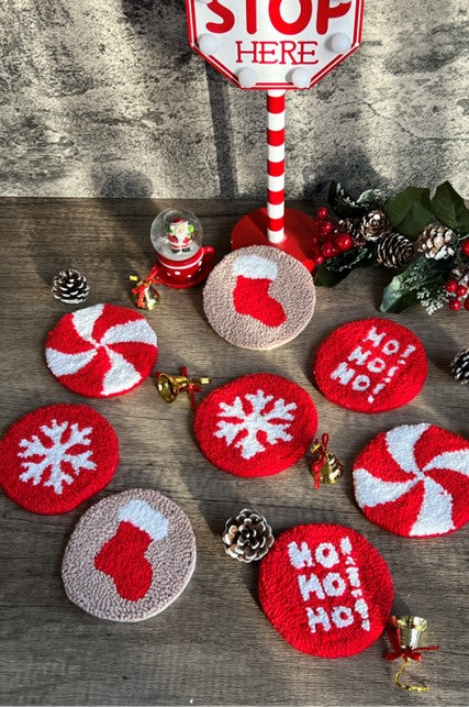 Christmas-Themed Mug Rugs